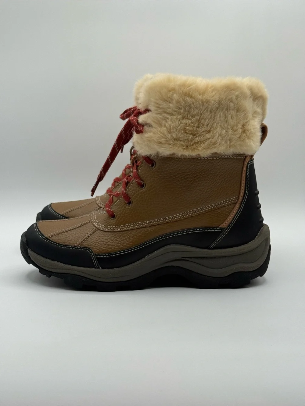 Clarks Mazlan Arctic Cozy Tan Leather Fur-Lined Boots Size 8